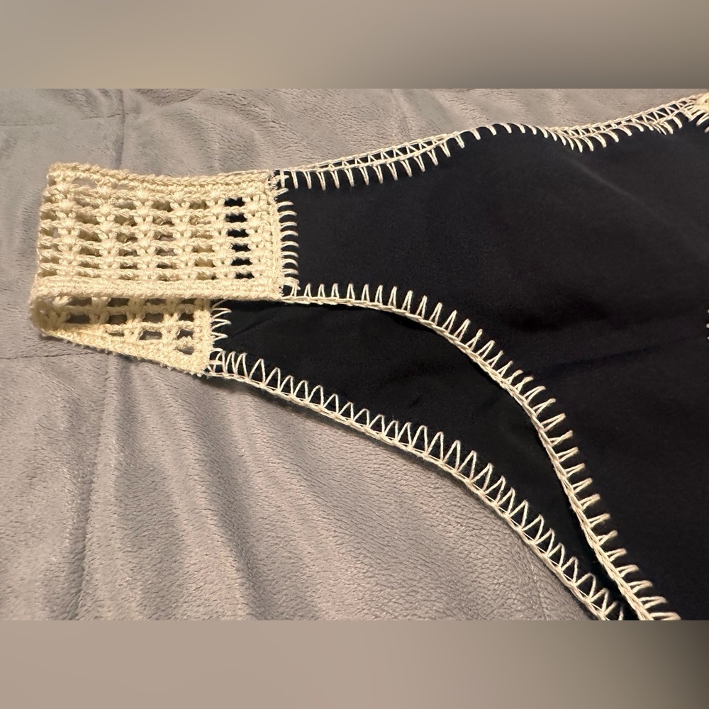 Victoria's Secret Black and Cream Bikini Bottom - Picture 4 of 6